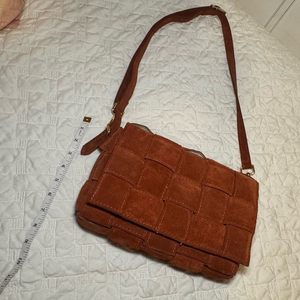 Viola Castellani Bruciato Suede Padded Woven Crossbody Made In Italy NWOT - Picture 2 of 6